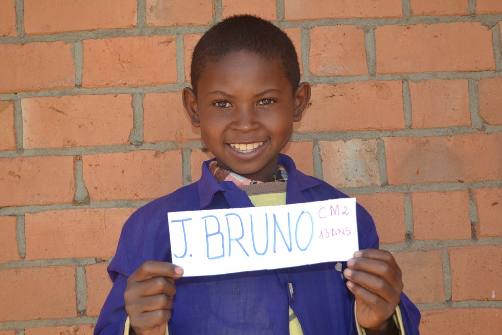 Nasolo Jean Bruno, CM2, né en 2002. Parrainé par Jean-Marie. Année scolaire 2015-2016